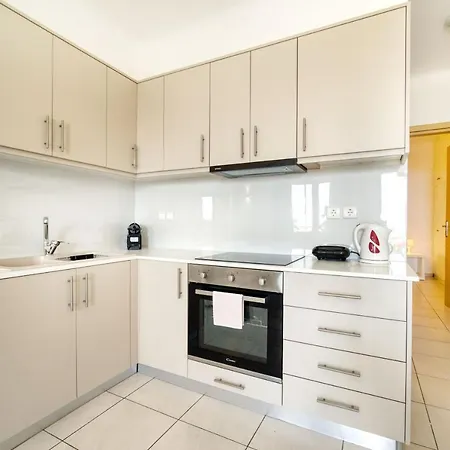 アパートホテル Overview Mykonos Plintri