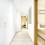 מלון דירות Overview Mykonos 4*