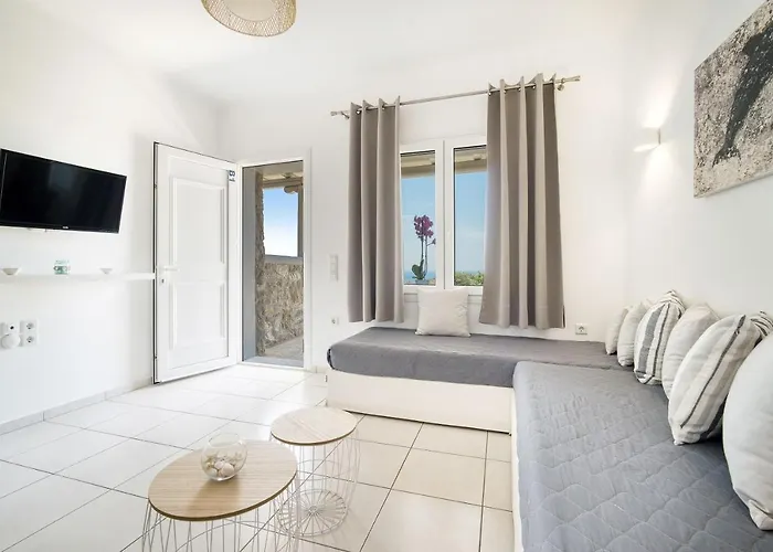 Overview Mykonos Plintri