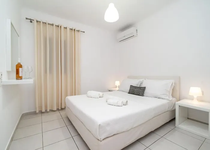 Overview Mykonos 4* Plintri